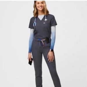 Limited edition womans Catarina One-Pocket Scrub Top pride scrub top, size M